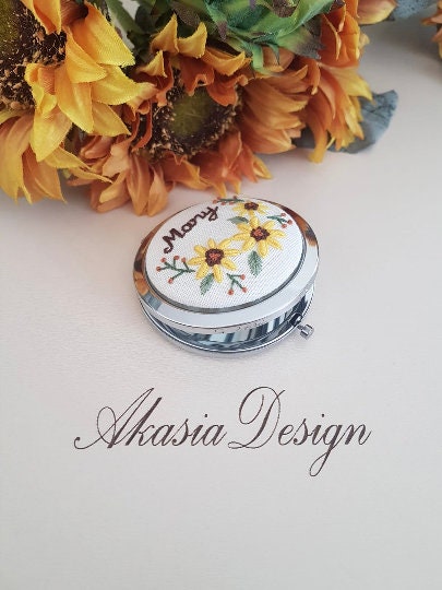 Sunflower Embroidered Hand Mirror|Personalized Floral Compact Mirror|Vintage Pocket Mirror Embroidery|Unique Baby Shower Gift|New Mom Gift