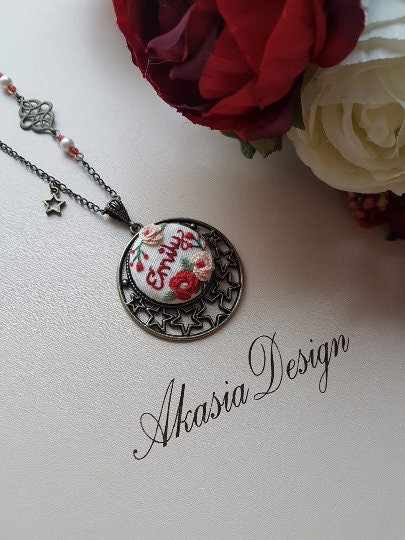 Red Floral Necklace|Personalized Red Floral Circle Stars Embroidery Necklace|Vintage Embroidered Pendant|Unique Jewelry gift|Wedding Gift