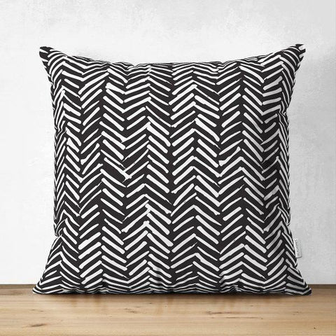Black & White Geometric Pillow Cover|Psychedelic Suede Cushion Cover|Decorative Pillow Case|Rustic Home Decor|Bohemian Style Pillow Case