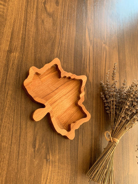 Wooden Leaf Shaped Snack Plate|Decorative Serving Plate|Nut Platter|Custom Table Deco|Handmade Engraved Plate|Gift for her|Housewarming Gift