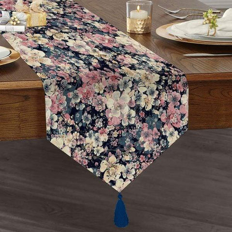 Floral Table Runner|High Quality Triangle Chenille Table Runner|Summer Trend Tabletop|Farmhouse Table|Heartwarming Flowers Tasseled Runner