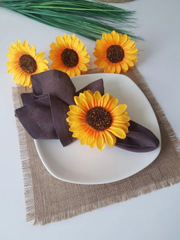 Sunflower Napkin Ring|Yellow Floral Napkin Holder|Farmhouse Kitchen Table Decor|Summer Wedding Table Top|Table Centerpiece|Spring Tablescape