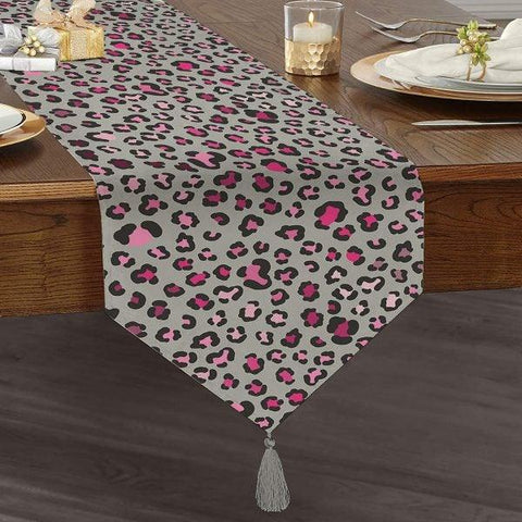 Abstract Table Runner|High Quality Triangle Chenille Table Runner|Summer Trend Table Decor|Farmhouse Tabletop|Pinky Pattern Tasseled Runner