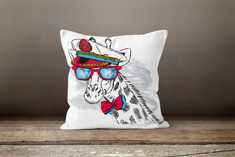 Giraffe Pillow Cover|Animal Print Throw Pillow Case|Decorative Pillow Cover|Housewarming Cushion Case|Giraffe with Sunglasses Pillow Cover