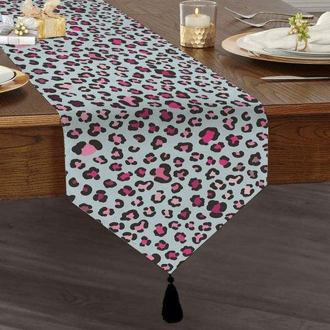 Abstract Table Runner|High Quality Triangle Chenille Table Runner|Summer Trend Table Decor|Farmhouse Tabletop|Pinky Pattern Tasseled Runner