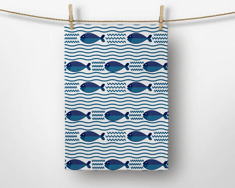 Fish Kitchen Towel|Starfish Seashell and Oyster Print Dish Towel|Coastal Tea Towel|Housewarming Summer Trend Hand Towel|Towel for Restaurant