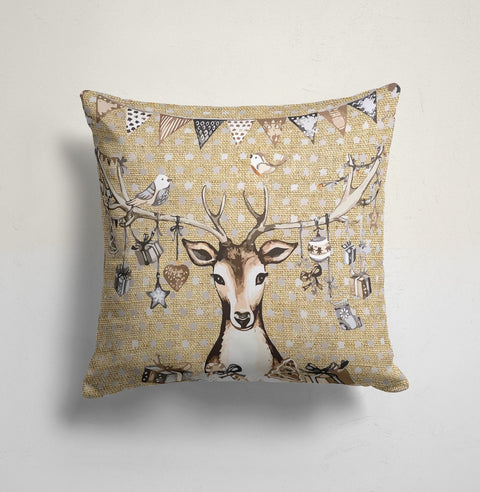 Deer Pillow Cover|Christmas Cushion Case|Deer With Xmas Ornaments|Decorative Winter Pillow|Dear Home Decor|Xmas Gift Idea|Deer Throw Pillow