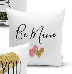 Set of 4 Valentine's Day Pillow Covers and 1 Table Runner|Be Mine and I Love You Print Home Decor|Heart Print Tablecloth and Cushion Set