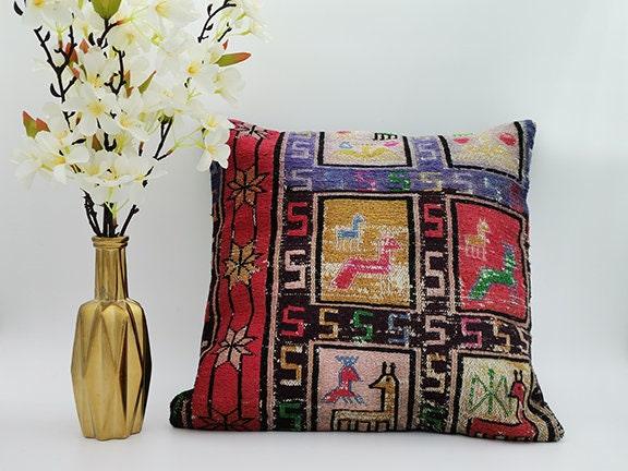 Vintage Kilim Pillow Cover|Turkish Kilim Cushion Case|Animal Print Kelim Pillowcase|Floral Ottoman Rug Decor|Handwoven Rug Cushion 16x16