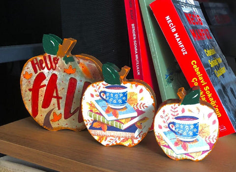 Set of 3 Wooden Hello Fall Decor|Hand Painted Apples||Autumn Mini Art|Custom Shelf Decor|Farmhouse Autumn Harvest Pumpkin Decor|Gift For Her
