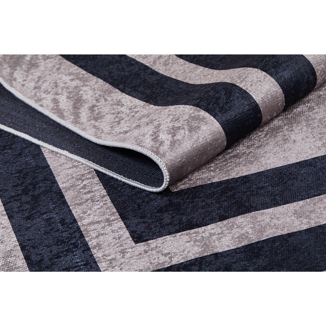 Geometric Rug|Machine-Washable Rug|Black Bordered Copper Color Carpet|Washable Carpet|Decorative Area Rug|Multi-Purpose Anti-Slip Floor Rug