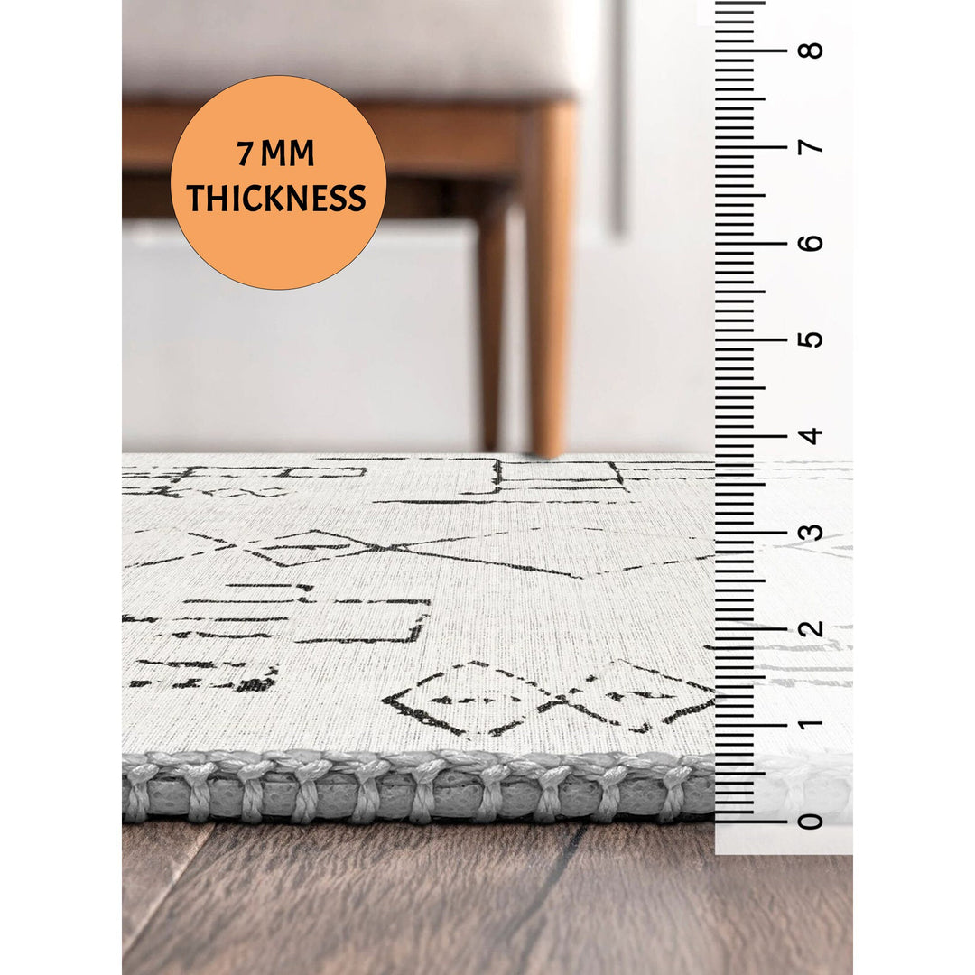 Machine-Washable Ethnic Nordic Print Carpet