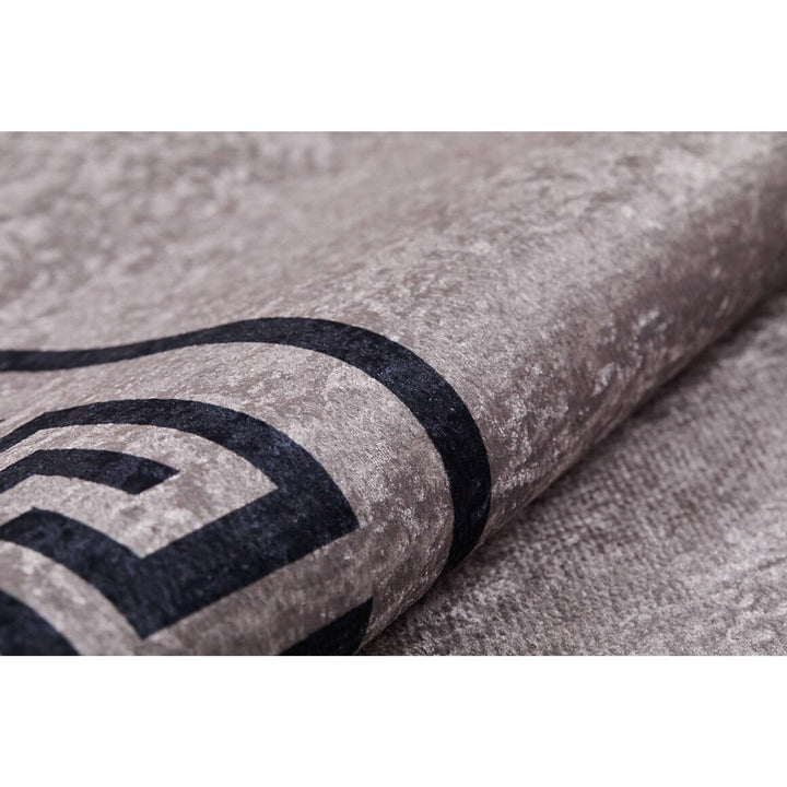 Bordered Bronze Rug|Machine-Washable Rug|Geometric Non-Slip Carpet|Washable Floor Carpet|Decorative Area Rug|Multi-Purpose Anti-Slip Rug