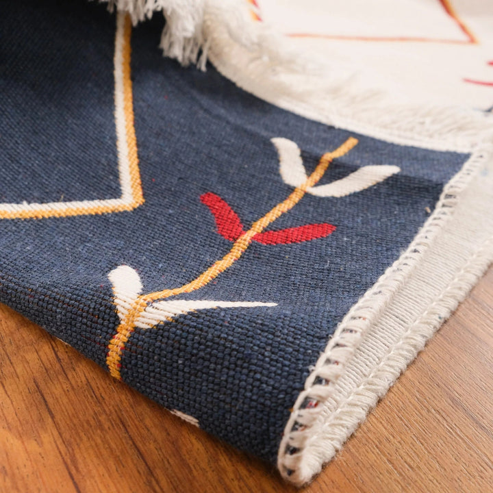 Geometric Kilim Rug|Machine-Washable Double Sided Soft Rug|Diamond Pattern Kilim Carpet|Rug Design Multi-Purpose Reversible Floor Carpet