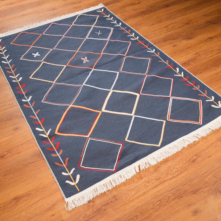 Geometric Kilim Rug|Machine-Washable Double Sided Soft Rug|Diamond Pattern Kilim Carpet|Rug Design Multi-Purpose Reversible Floor Carpet