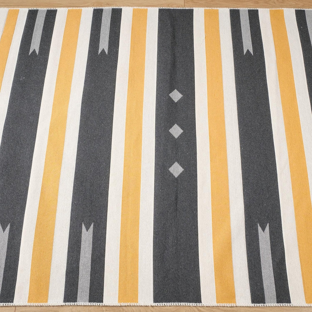 Geometric Kilim Rug|Machine-Washable Double Sided Soft Rug|Farmhouse Striped Kilim Carpet|Abstract Multi-Purpose Reversible Floor Carpet