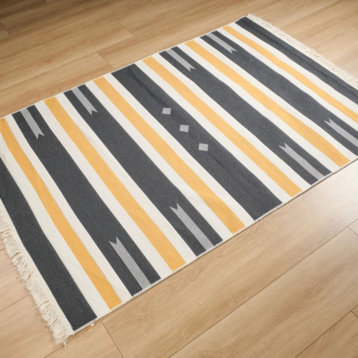 Geometric Kilim Rug|Machine-Washable Double Sided Soft Rug|Farmhouse Striped Kilim Carpet|Abstract Multi-Purpose Reversible Floor Carpet