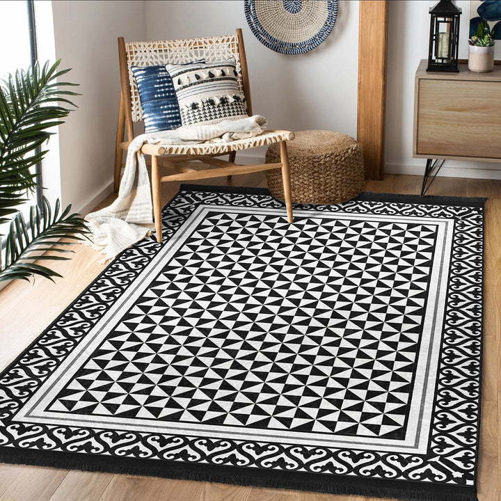 Triangle Pattern Rug|Geometric Carpet|BW Boho Carpet|Machine-Washable Fringed Non-Slip Mat|Abstract Design Multi-Purpose Anti-Slip Rug