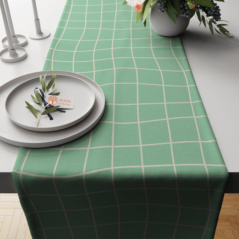 Daisy Table Runner|Floral Tablecloth|Decorative Tabletop|Plaid Home Decor|Farmhouse Kitchen Decor Gift Idea|Checkered Daisy Tablecloth